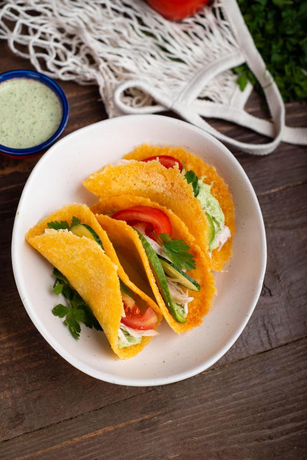 Keto Chicken Tacos With Cheese Tortilla And Dip