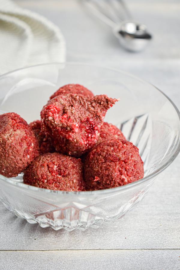 Keto Low Carb Red Velvet Fat Bombs