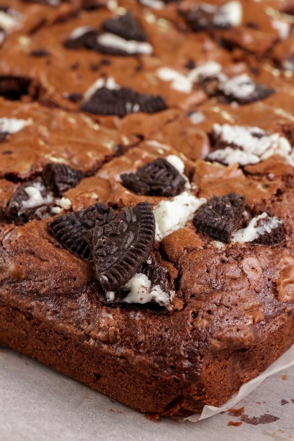Oreo Brownies - EASY Chocolate Oreo Brownies Recipes - Simple and Quick Chocolate Desserts - Snacks - Treats - Party Food - Oreo Desserts