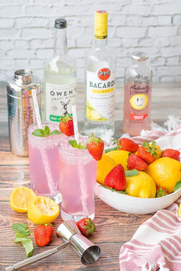 Alcoholic Drinks – BEST Strawberry Lemonade Mojito Recipe – Easy and Simple Rum Cocktail – How To Make Homemade Alcohol Cocktails