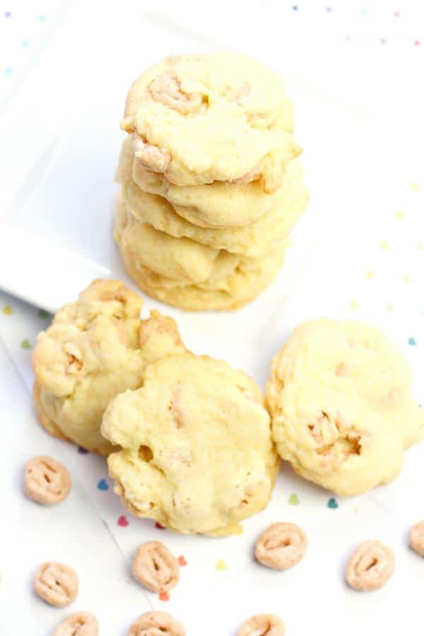 Easy Cookies – Honey Bun Cereal Cookie Recipe – BEST Homemade Cookies – How To Make – Quick – Simple – Desserts – Snacks – Party Food