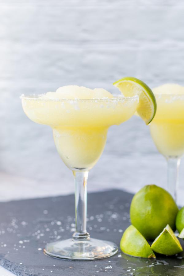 Alcoholic Drinks – BEST Frozen Margarita Recipe – Easy and Simple Cocktail – How To Make Homemade Alcohol Cocktails