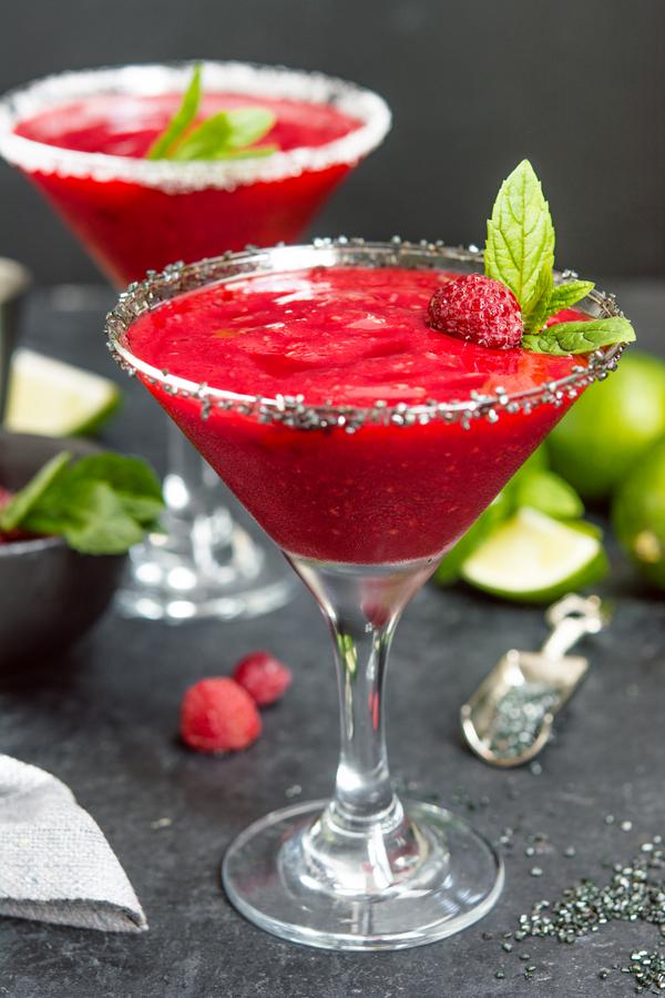 Raspberry Margarita Recipe – Easy and Simple Frozen Blended Margarita