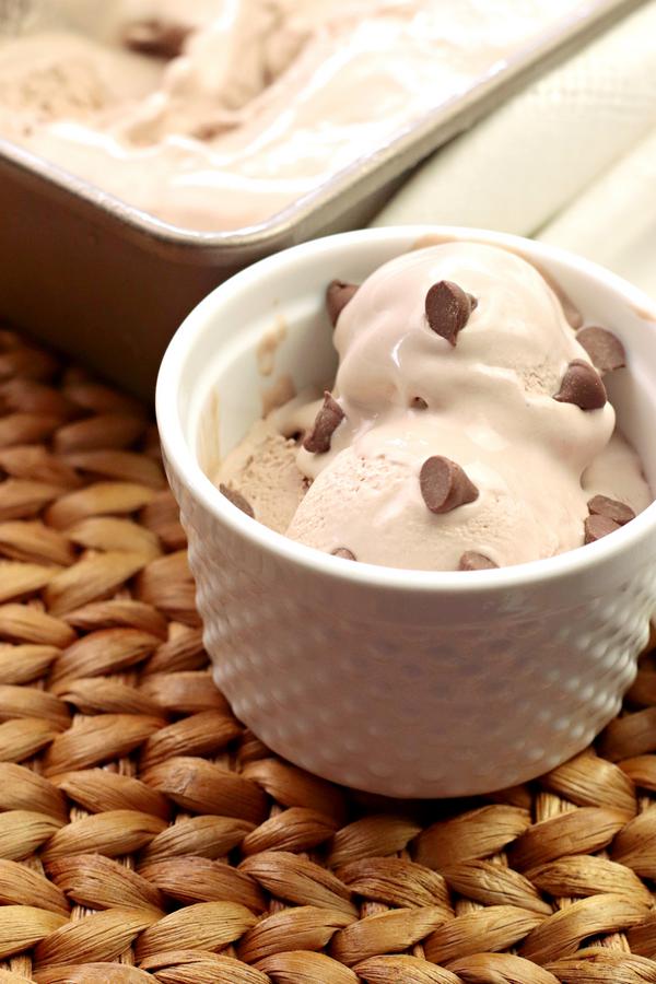 5 Ingredient Homemade Ice Cream – EASY – Quick – Simple No Churn Chocolate Ice Cream Recipe – BEST Homemade Ice Cream – Simple – Quick – Desserts – Snacks – Party Food