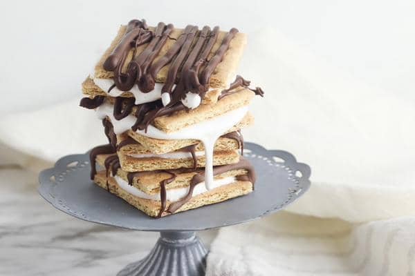 S'mores – BEST No Bake S'mores Recipe – Easy and Simple S'mores Bars Marshmallow and Graham Crackers – Snacks – Desserts – Party Food