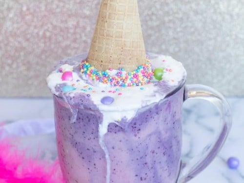 ACHEI: Milkshake de unicórnio 🦄! #milkshake #sobremesa #gelado #sorve