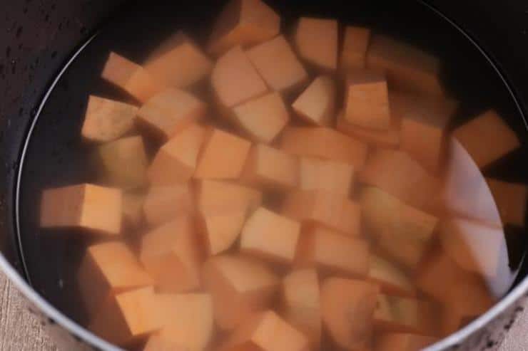 Apple Cinnamon Roasted Sweet Potatoes