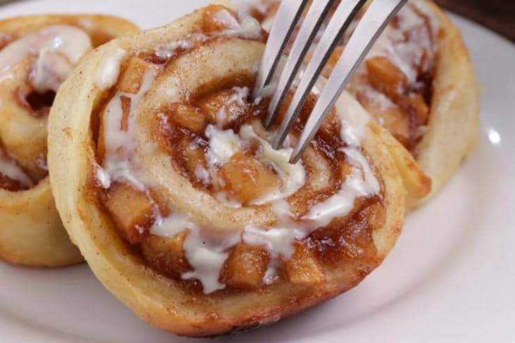 Easy Apple Pie Cinnamon Rolls – Best Homemade Apple Pie Recipe – {Easy} Recipes – Snacks – Desserts – Breakfast – Quick – Simple