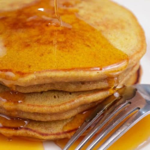 Easy Pancakes – {BEST} Homemade Fluffy Pumpkin Pancake Recipe