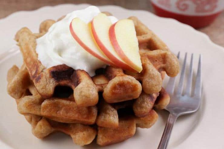 Easy Apple Pie Waffles – Best Homemade Apple Pie Recipe – {Easy} Recipes – Snacks – Desserts – Breakfast – Quick – Simple