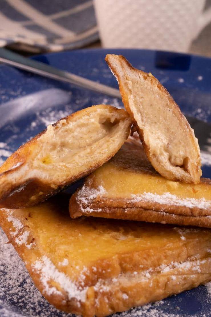 Easy Cinnamon Roll French Toast Pockets