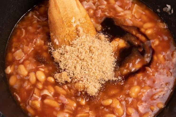 Easy Bacon Brown Sugar Baked Beans