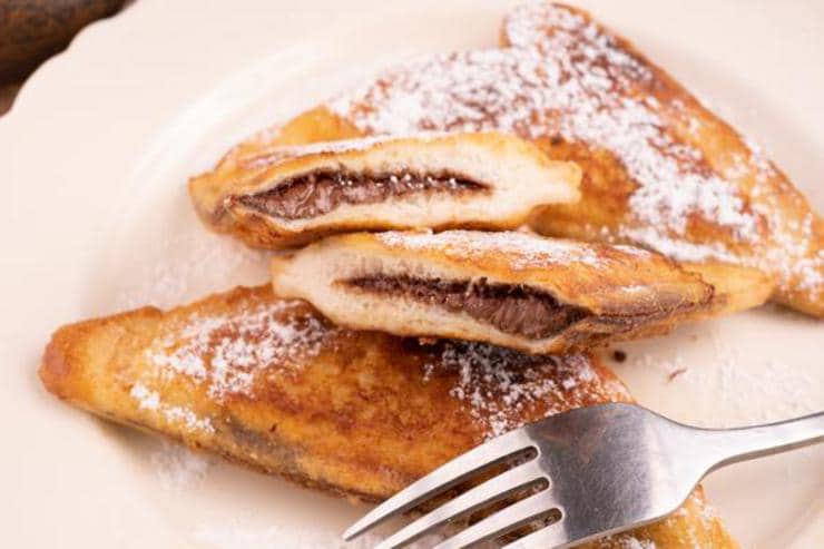 Easy Nutella French Toast Stuffed Pockets