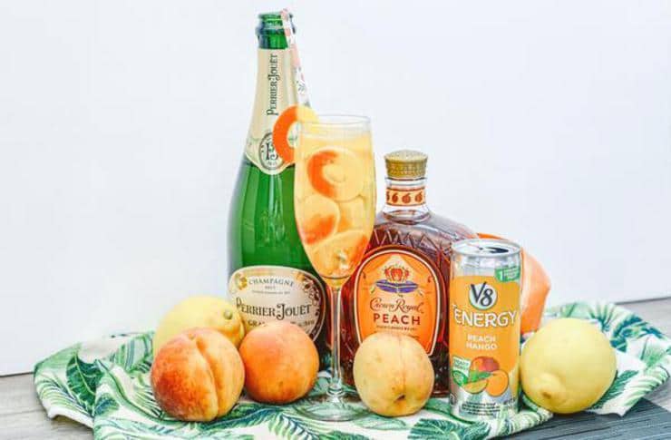 Alcohol Drinks Sparkling Crown Peach Cocktail
