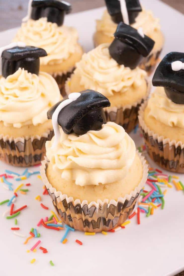 Easy Graduation Cupcakes