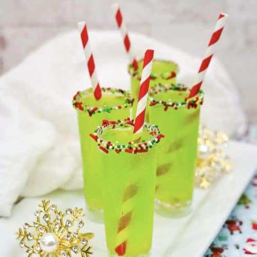 Grinch Shots - BEST Christmas Recipe – Easy and Simple Alcoholic Drinks