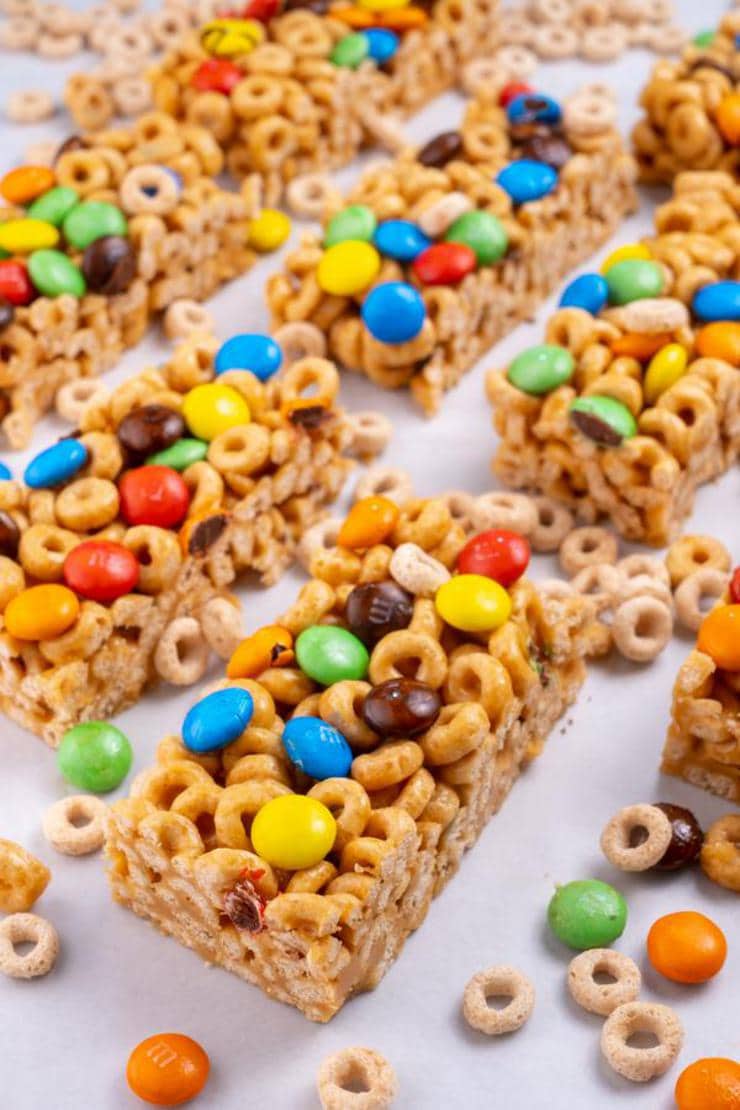 5 Ingredient Breakfast Cheerio Bars - Easy Cereal Bars - Breakfast - Desserts - Party Food