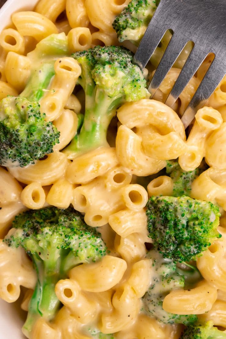 Creamy Broccoli Mac And Cheese