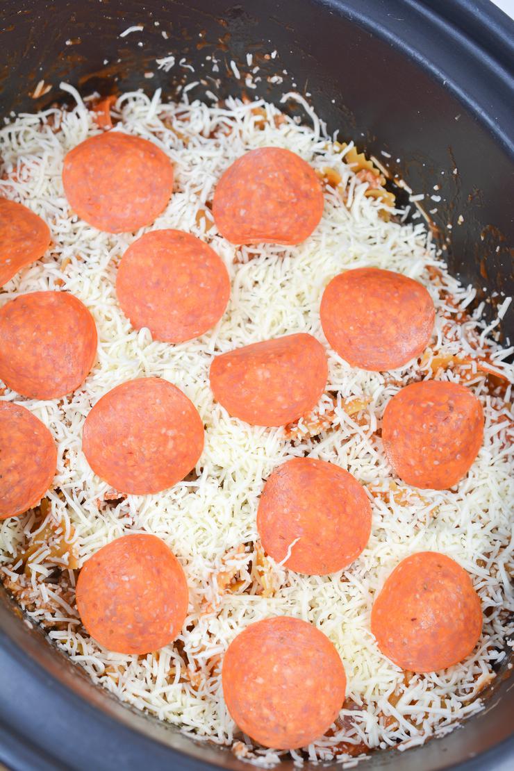 Pepperoni Pizza Pasta Crockpot Casserole