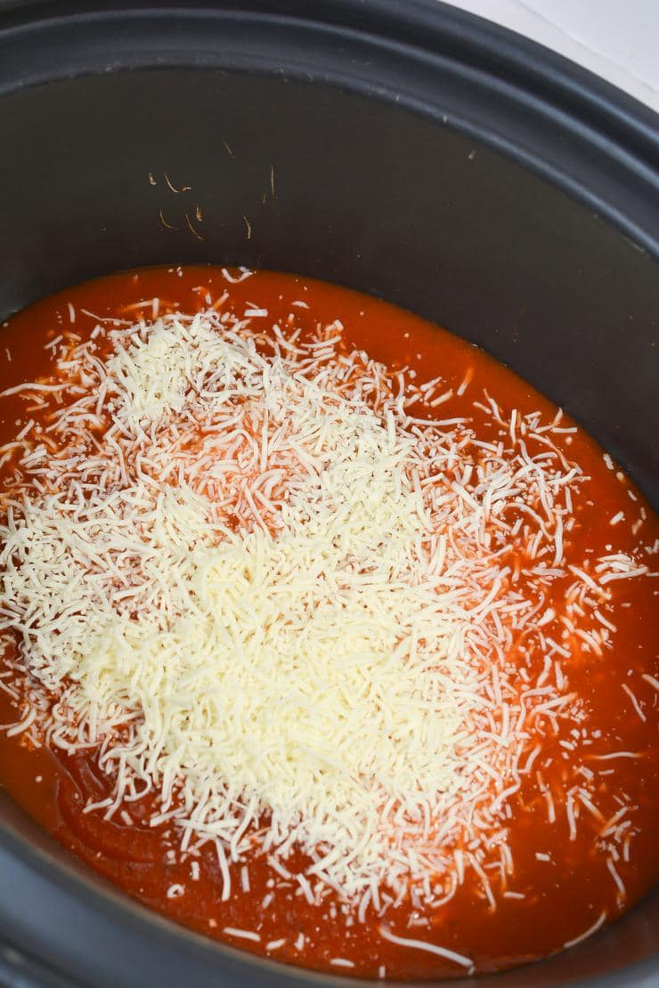 Pepperoni Pizza Pasta Crockpot Casserole
