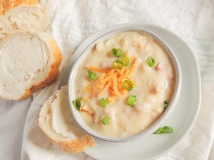 Crockpot Cheese Potato Soup