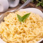 cropped-ramen-noodle-mac-and-cheese-1.jpg