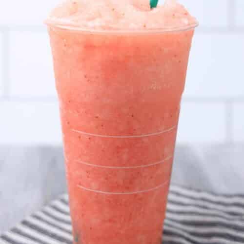 Easy – BEST Copycat Starbucks Blended Strawberry Lemonade Recipe – EASY Homemade Starbucks Drink
